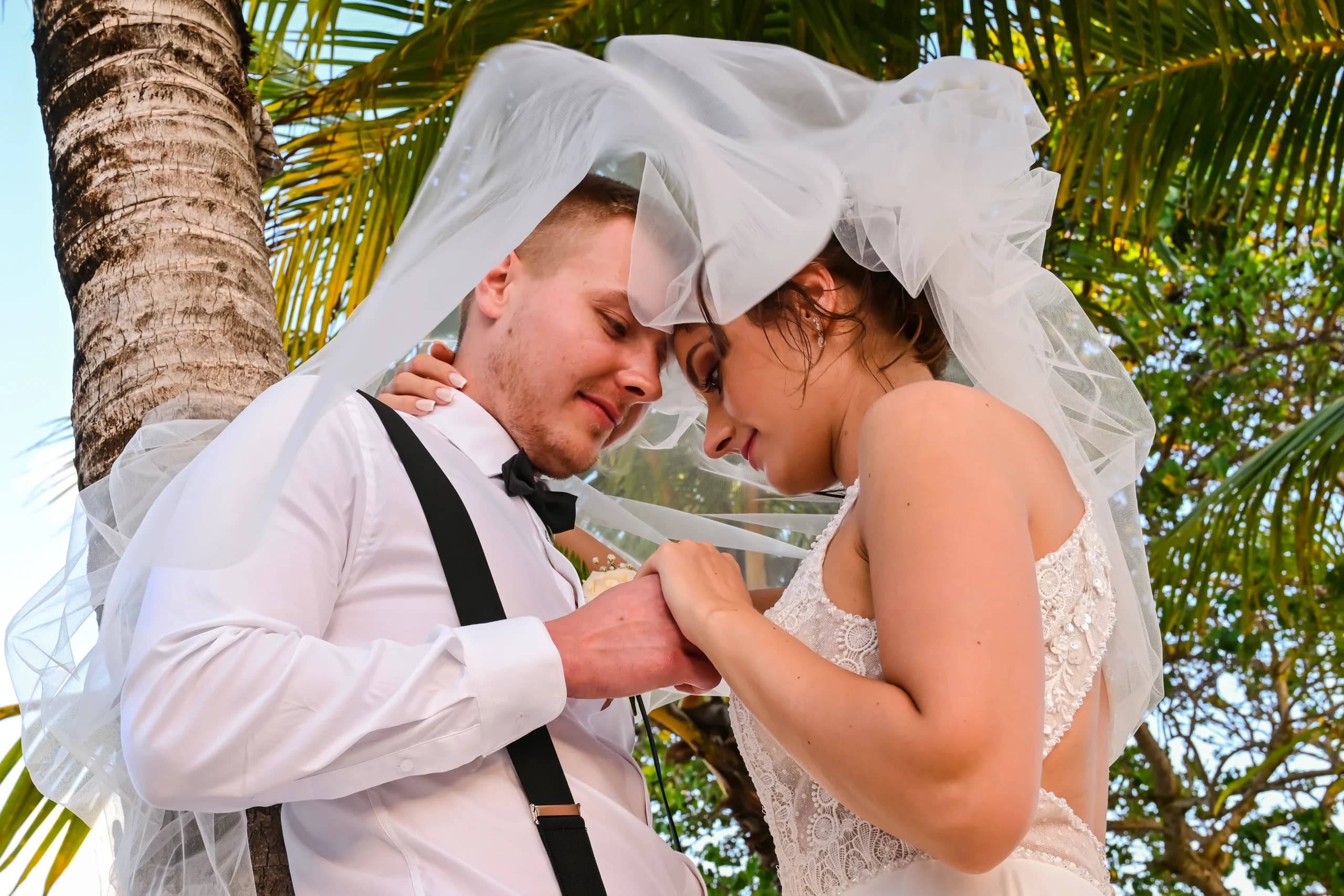L’Art de Capturer les Émotions : Les Secrets d’une Photo de Mariage Réussie